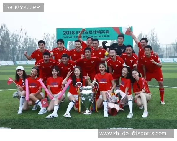 篮球与足球明星同框合影 展现跨界魅力与体育精神的精彩瞬间